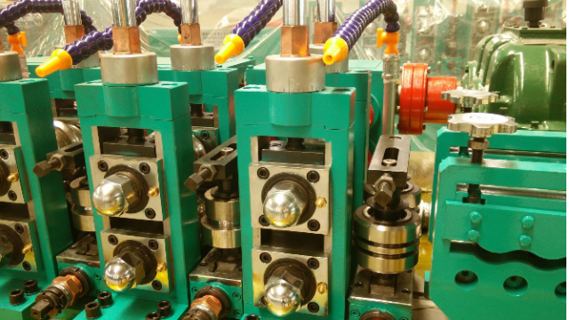 生产镀锌方管的机器，厂家相关招聘信息。